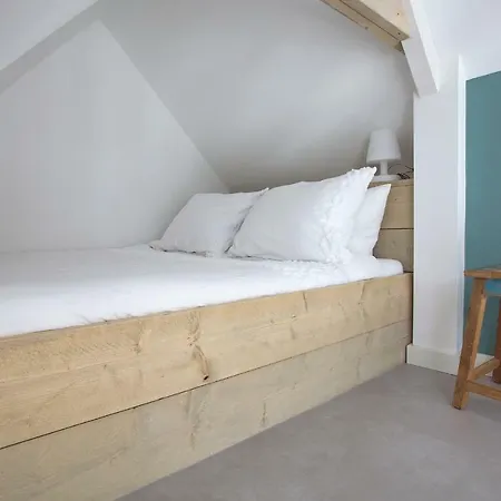 45d Apartment *