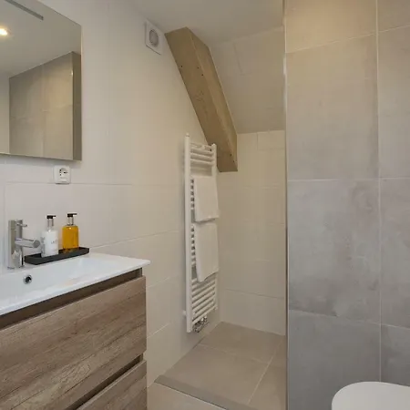 45d Apartment *