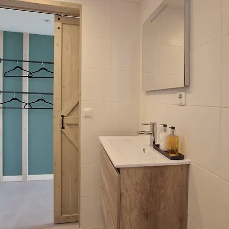 Apartment 45d *